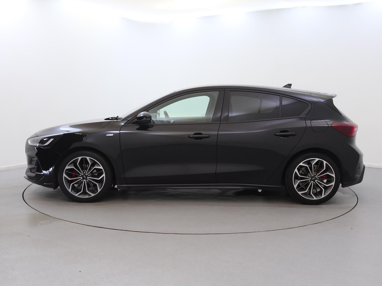 Used Ford Focus 2023 for sale - 76755367: Photo 4