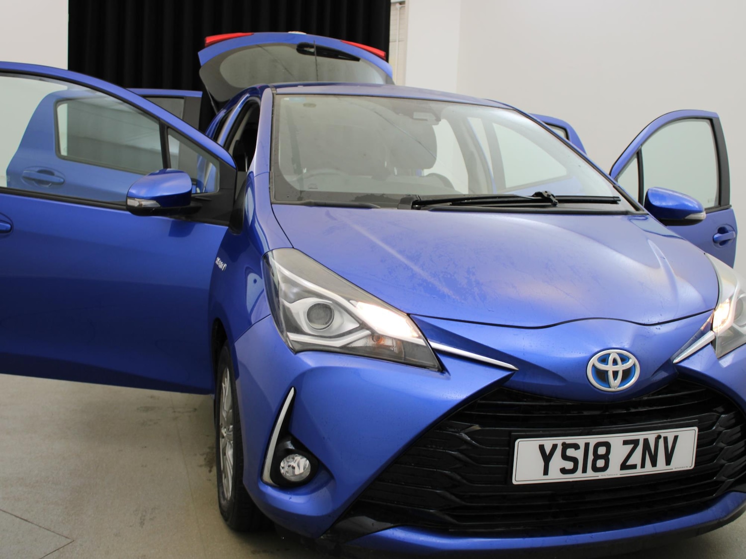 Used Toyota Yaris 2018 for sale - 77398077: Photo 25