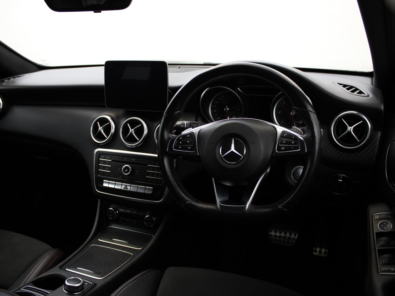 Used Mercedes-Benz A-Class 2018 for sale - 77459064: Photo 10