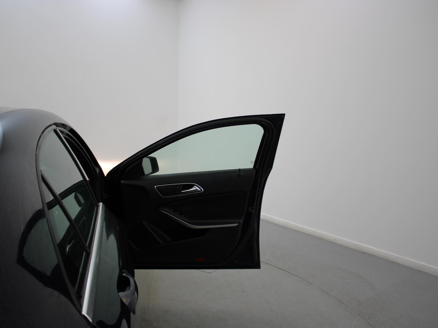 Used Mercedes-Benz A-Class 2018 for sale - 77459064: Photo 29