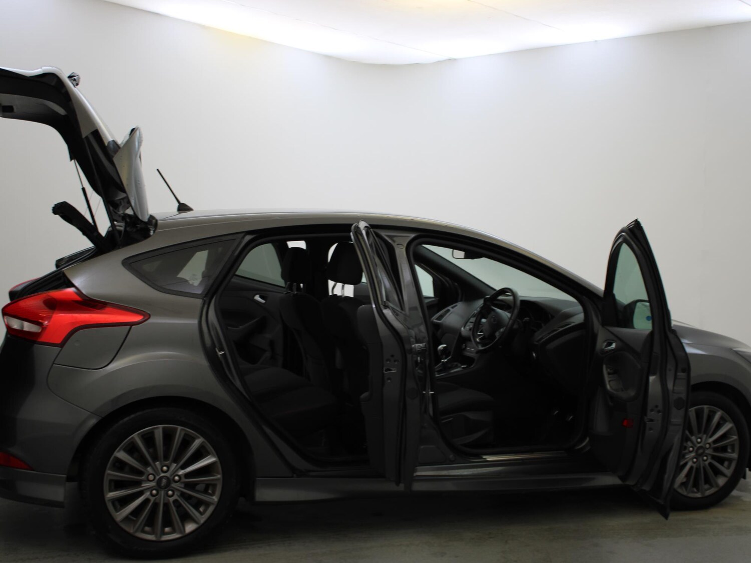 Used Ford Focus 2018 for sale - 76594409: Photo 31