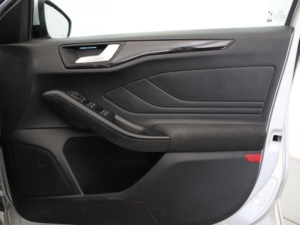 Used Ford Focus 2023 for sale - 75407449: Photo 24