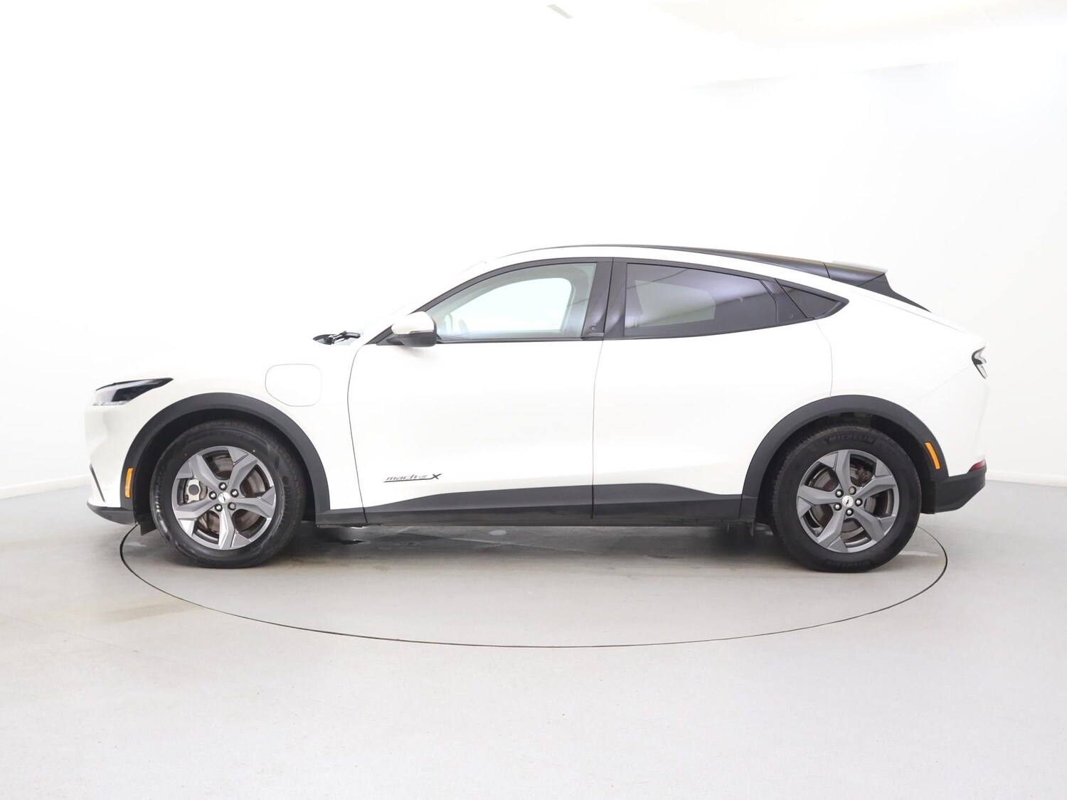 Used Ford Mustang Mach-E 2023 for sale - 76311121: Photo 4