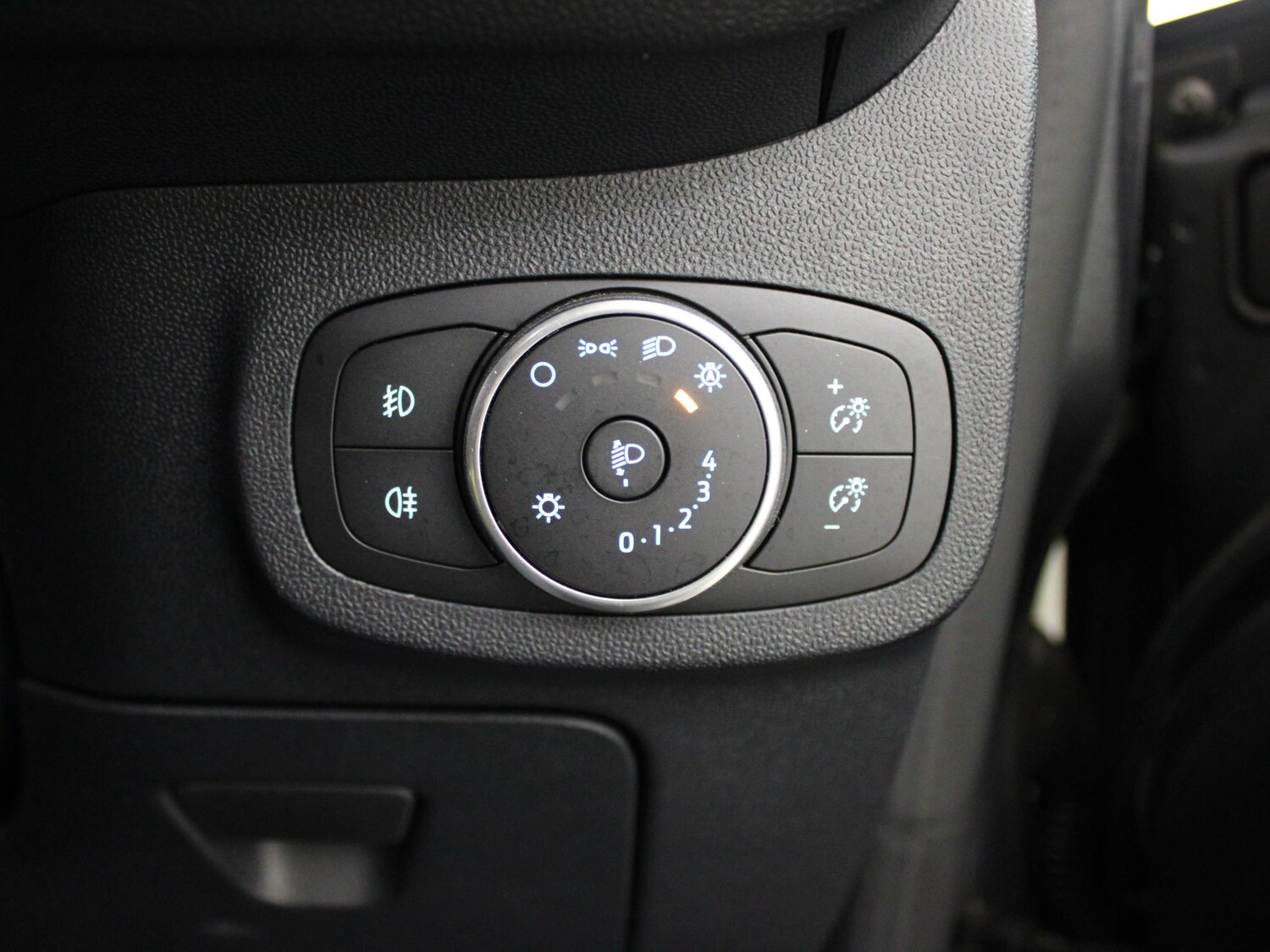 Used Ford Fiesta 2020 for sale - 76637081: Photo 21