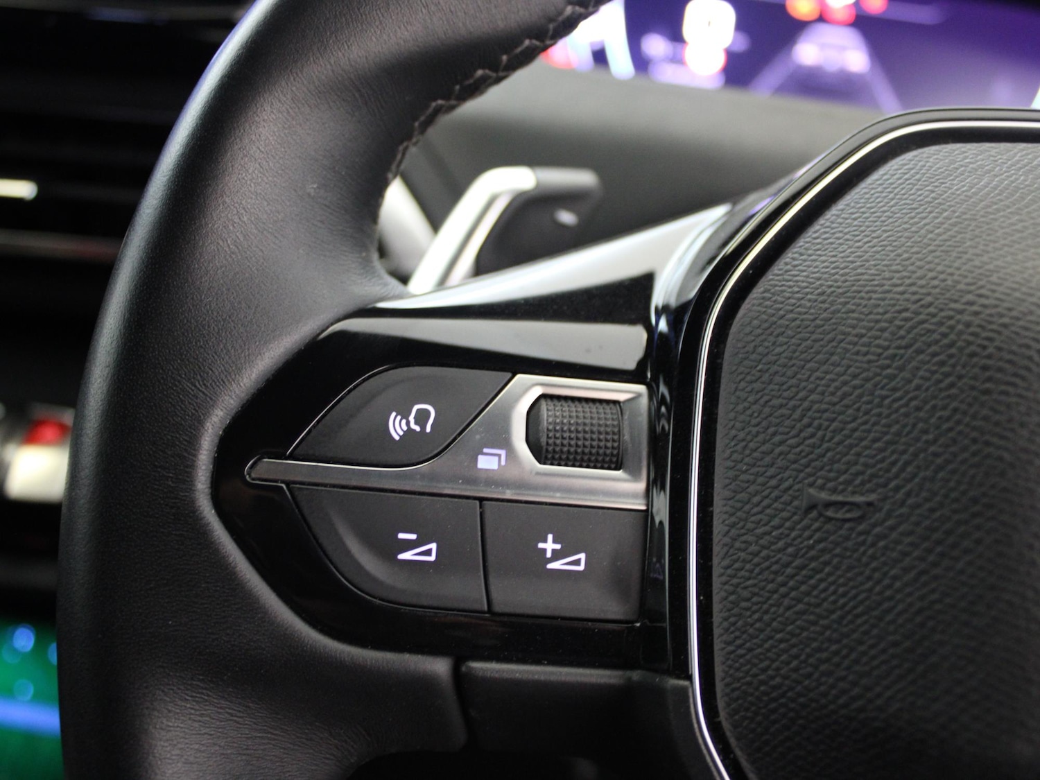 Used Peugeot 5008 2023 for sale - 76353238: Photo 14