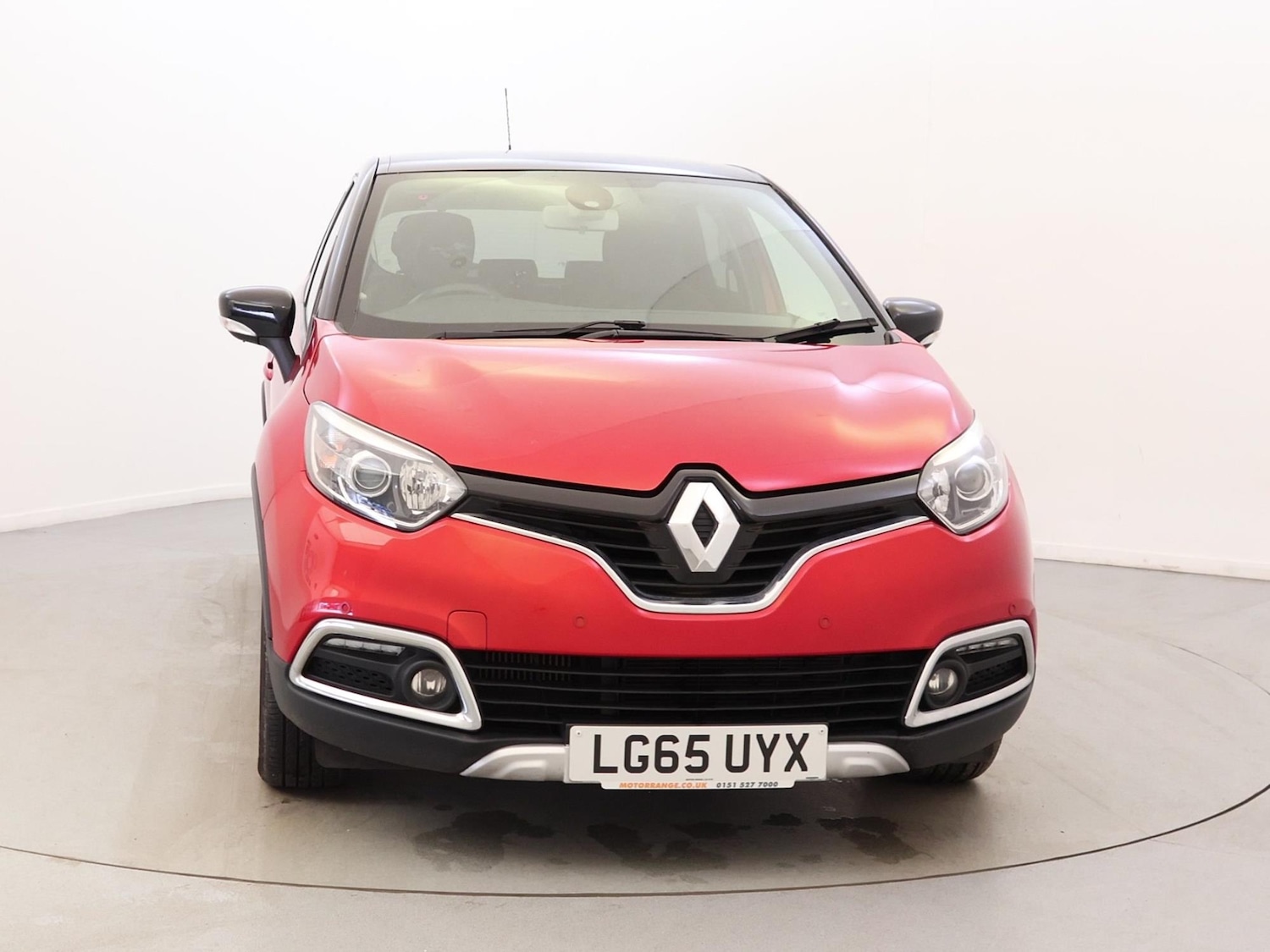 Used Renault Captur 2015 for sale - 76421338: Photo 2