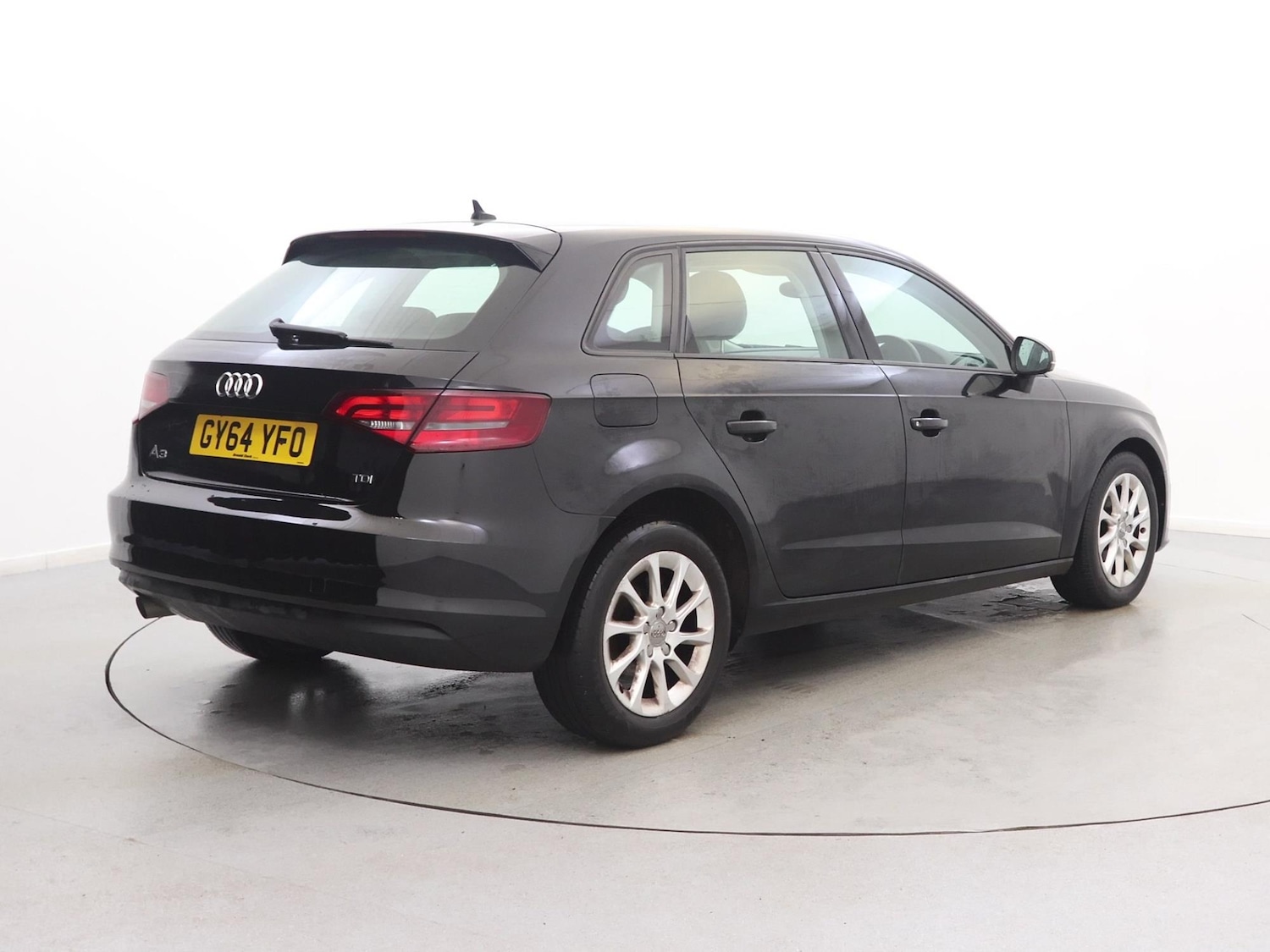 Used Audi A3 2014 for sale - 77943850: Photo 5