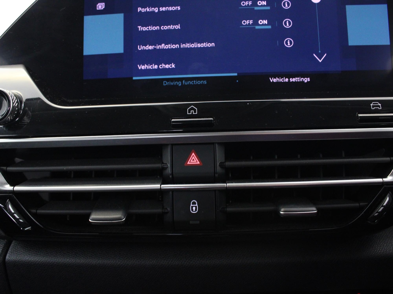 Used Citroen C4 2022 for sale - 76515778: Photo 25