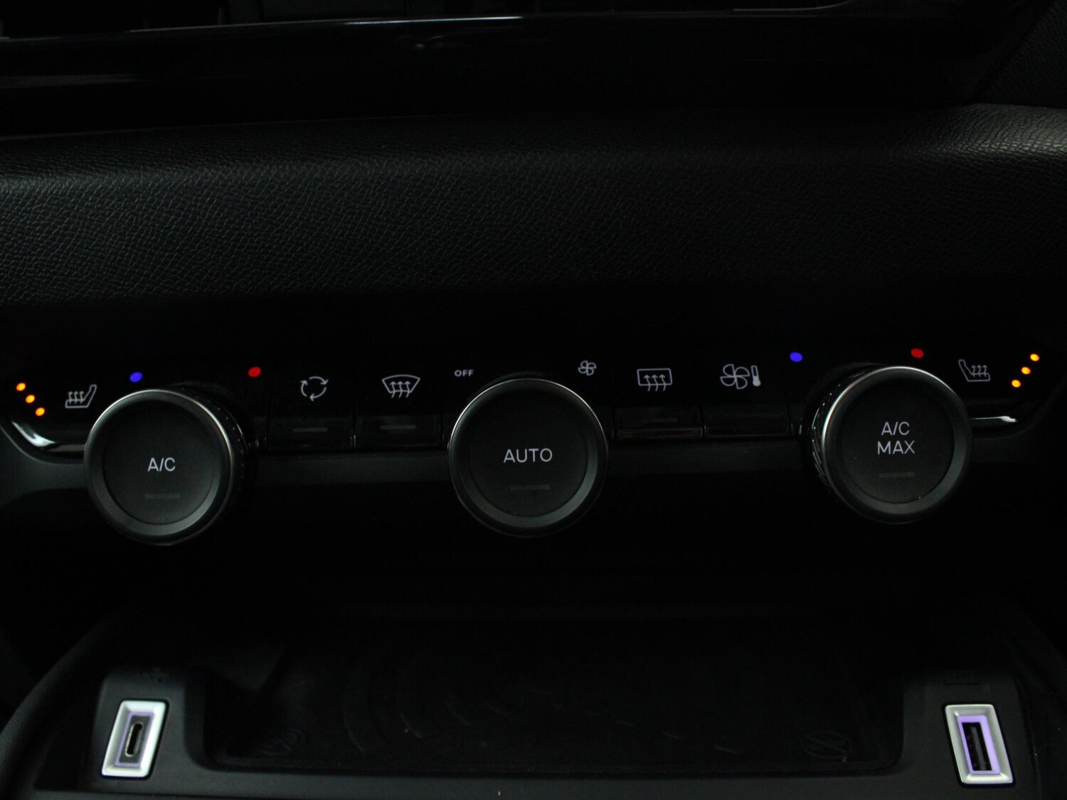 Used Citroen C4 2022 for sale - 76515778: Photo 26