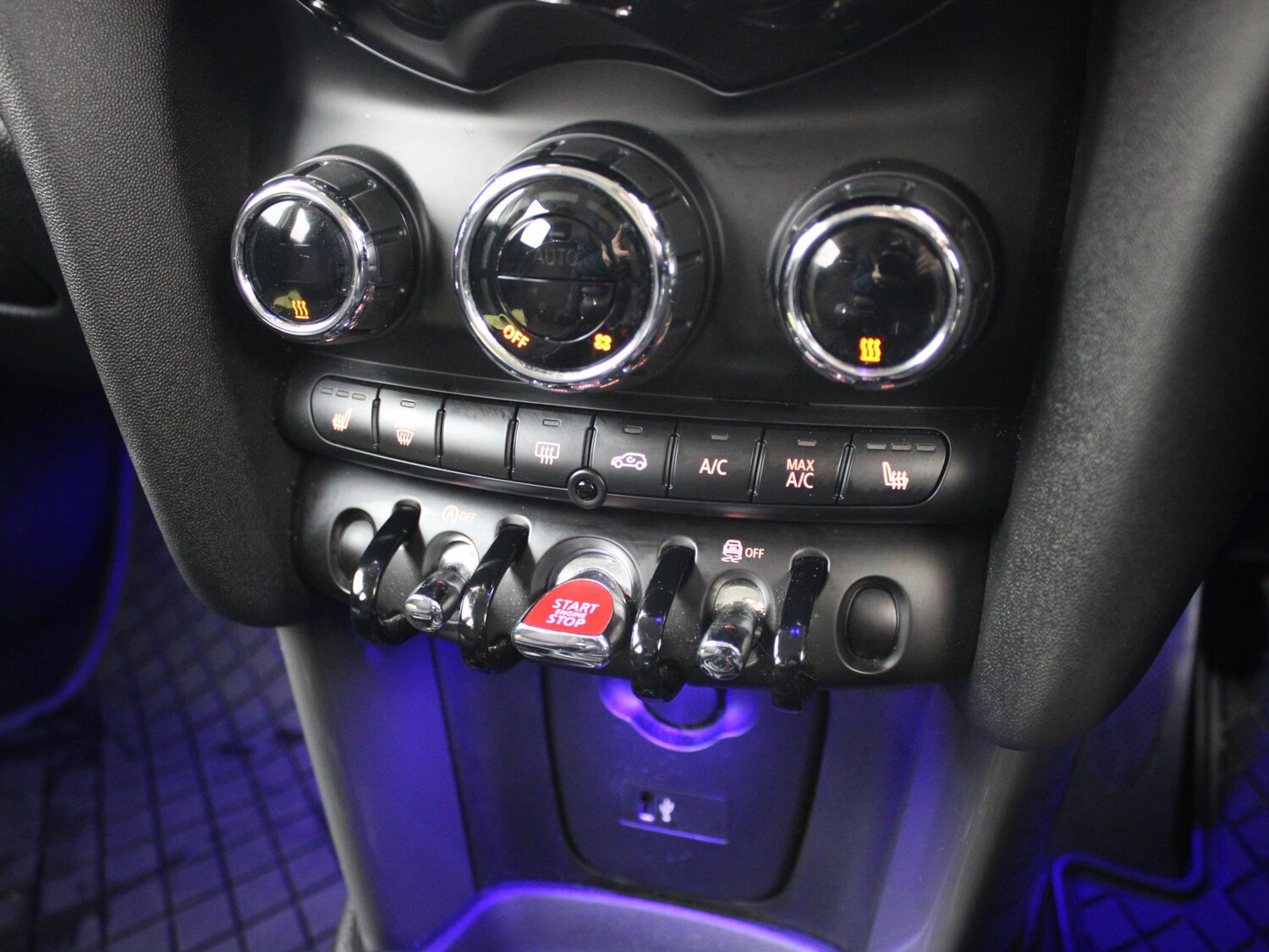 Used MINI Hatch 2020 for sale - 76692363: Photo 24