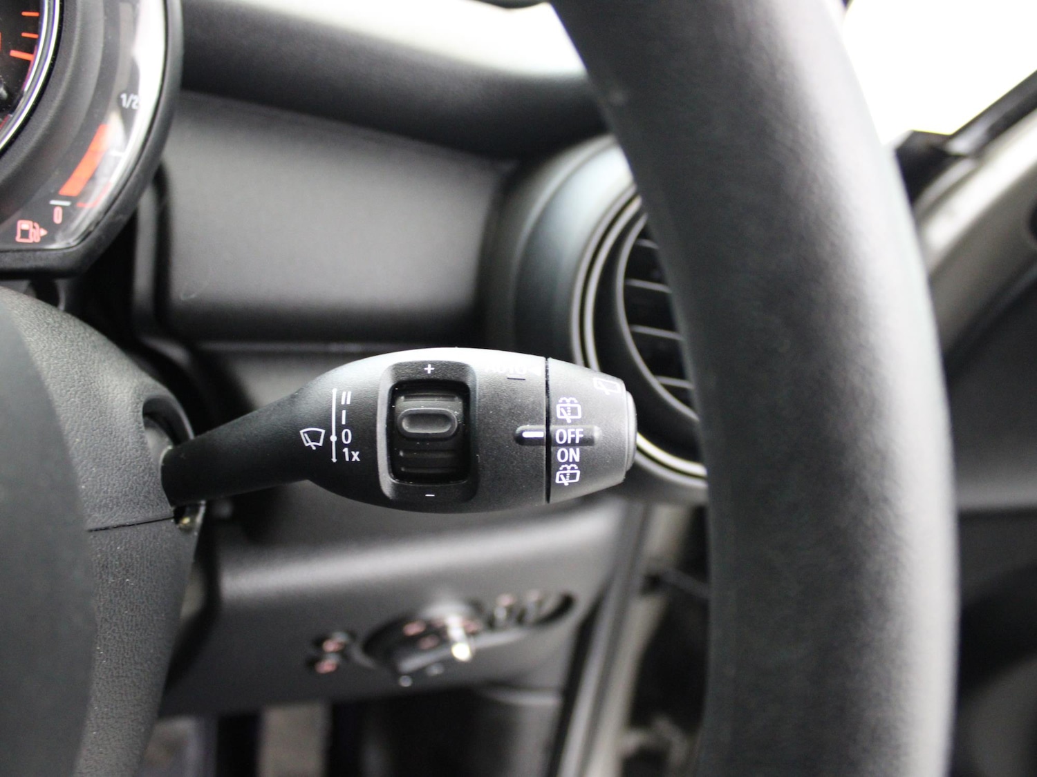 Used MINI Hatch 2020 for sale - 76692363: Photo 31