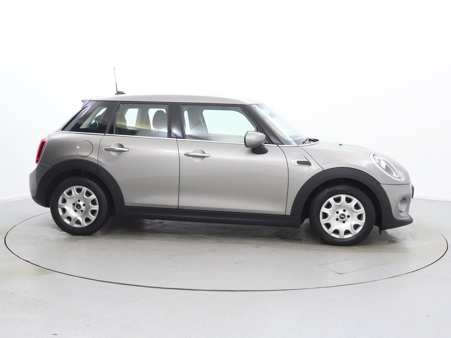 Used MINI Hatch 2020 for sale - 76692363: Photo 8