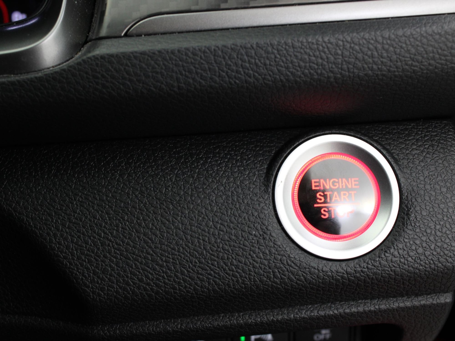 Used Honda Civic 2017 for sale - 77135401: Photo 19