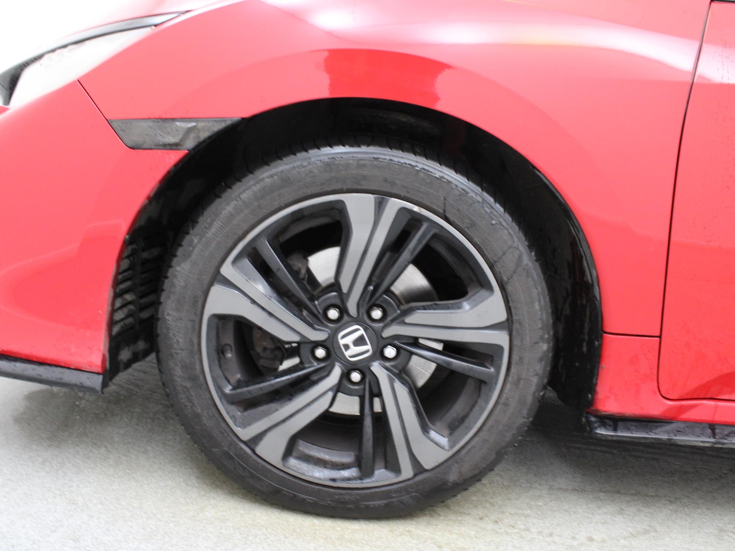 Used Honda Civic 2017 for sale - 77135401: Photo 37