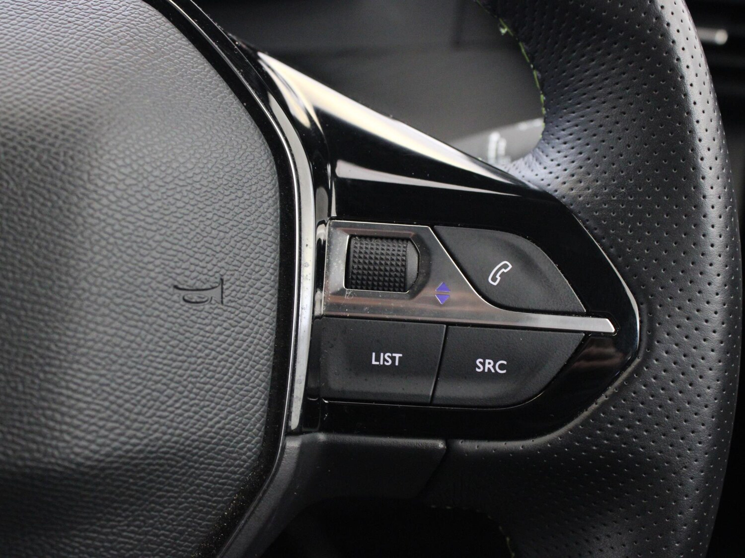 Used Peugeot 2008 2022 for sale - 78038114: Photo 12