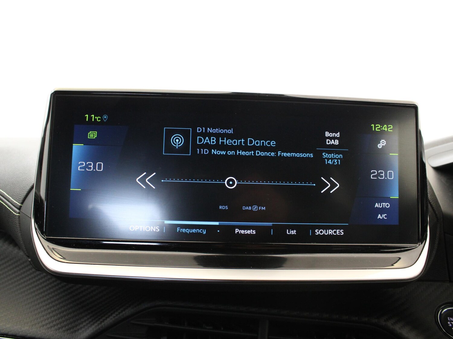 Used Peugeot 2008 2022 for sale - 78038114: Photo 15