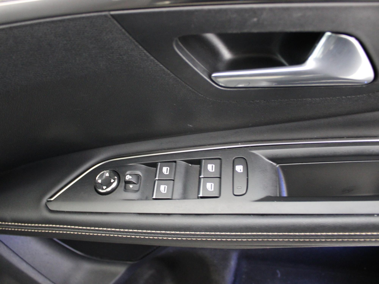 Used Peugeot 5008 2022 for sale - 77240046: Photo 33