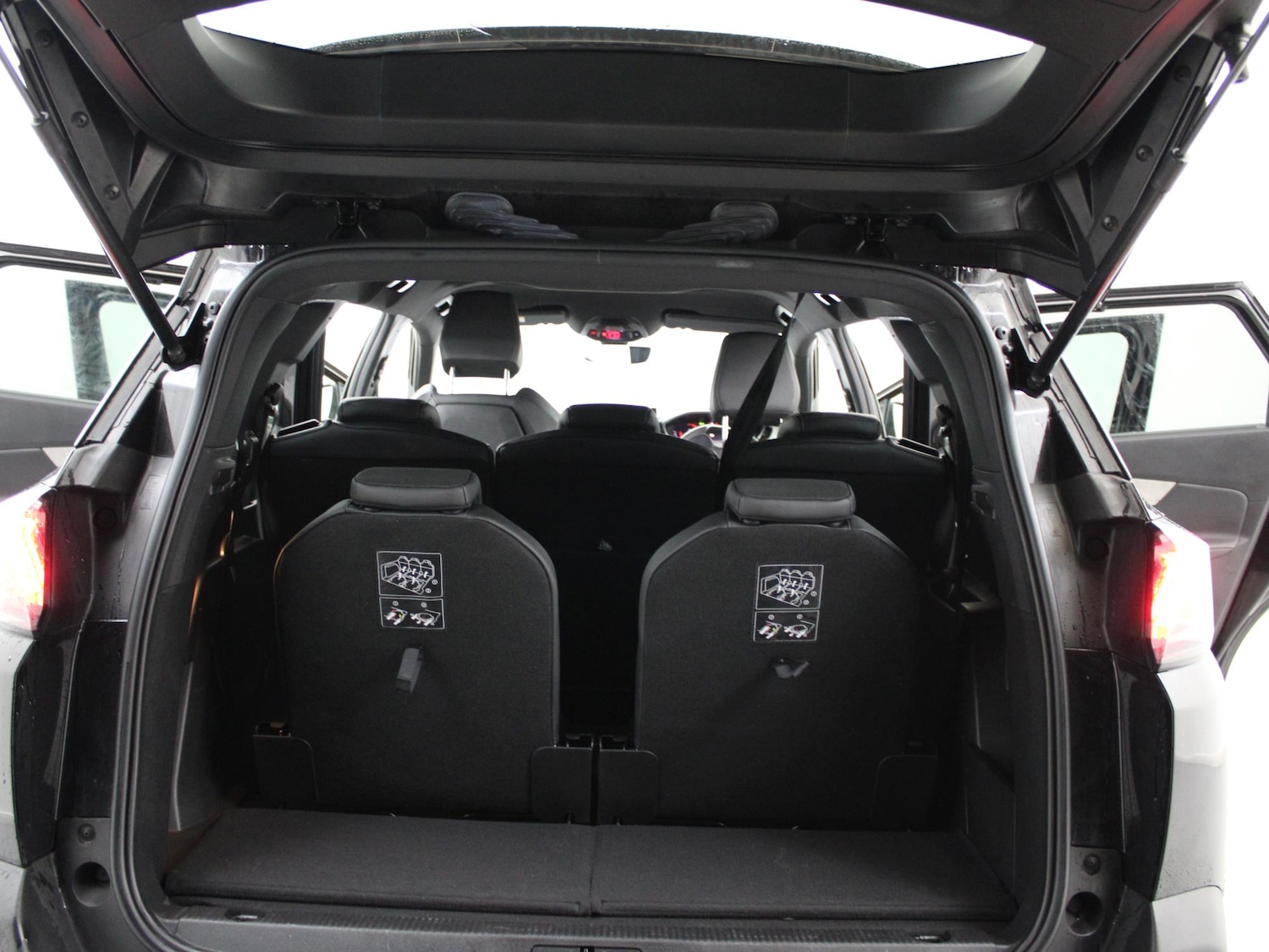 Used Peugeot 5008 2022 for sale - 77240046: Photo 34