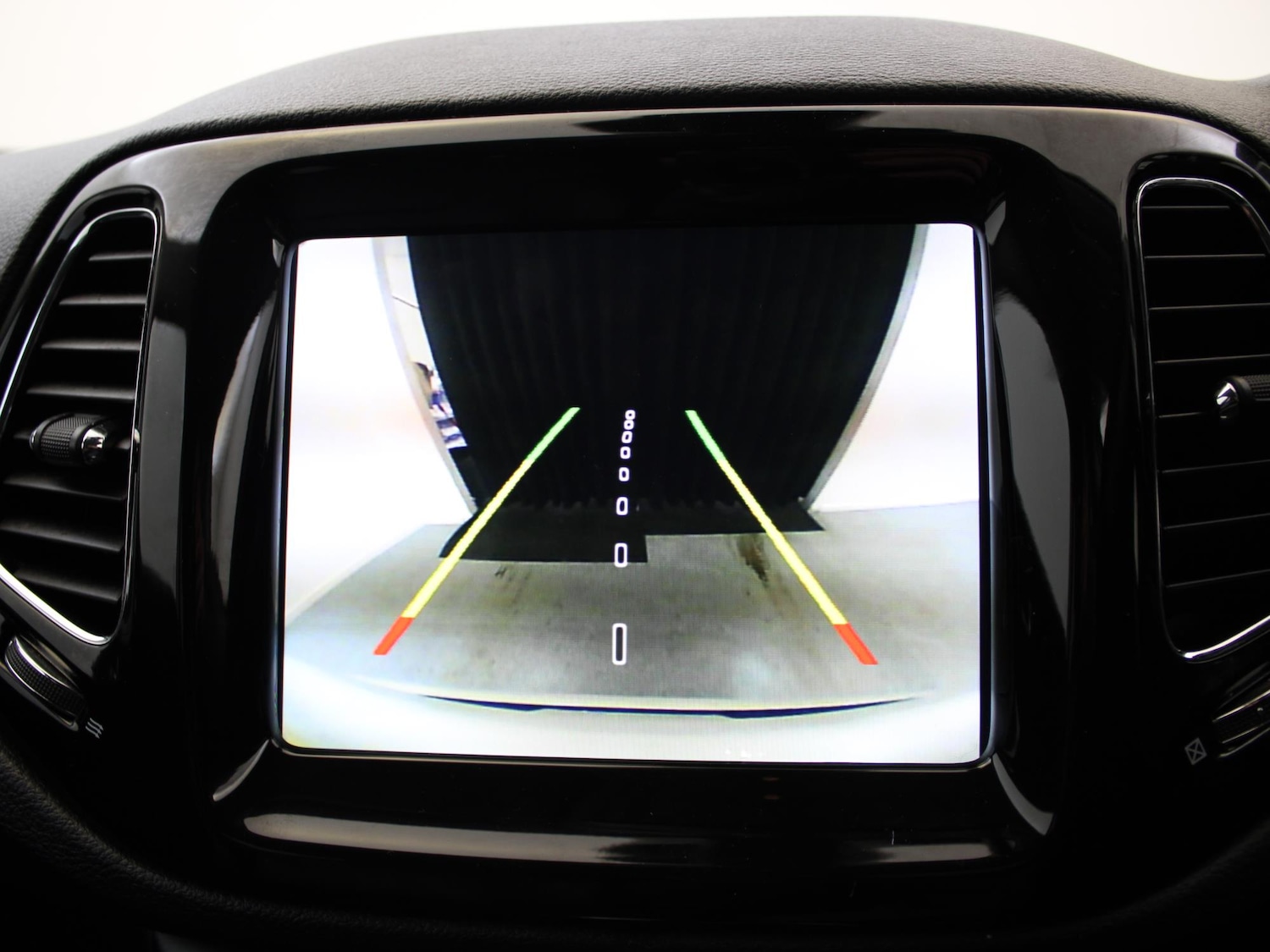 Used Jeep Compass 2018 for sale - 77895863: Photo 16