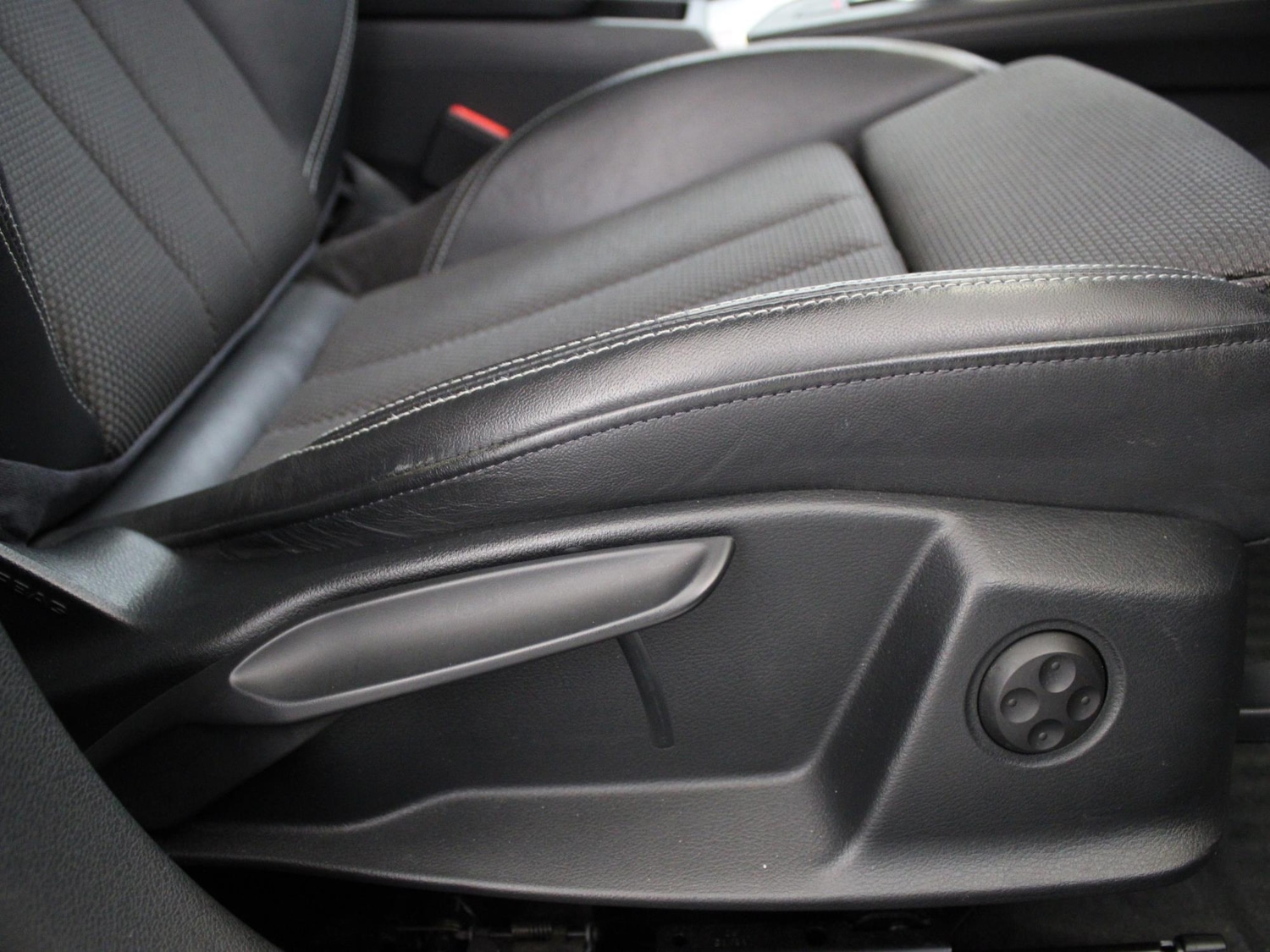 Used Audi A4 2016 for sale - 76128277: Photo 10