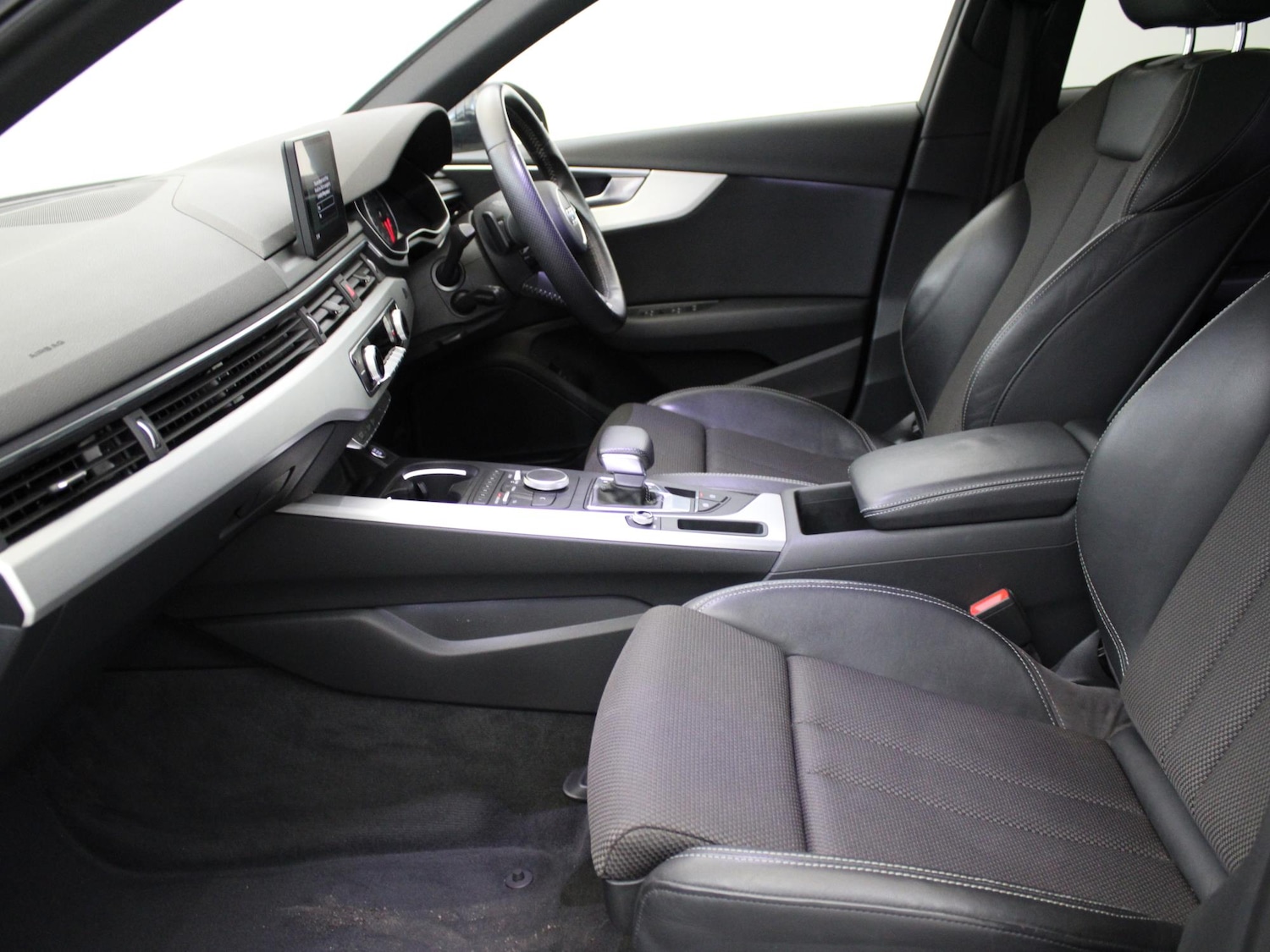 Used Audi A4 2016 for sale - 76128277: Photo 11