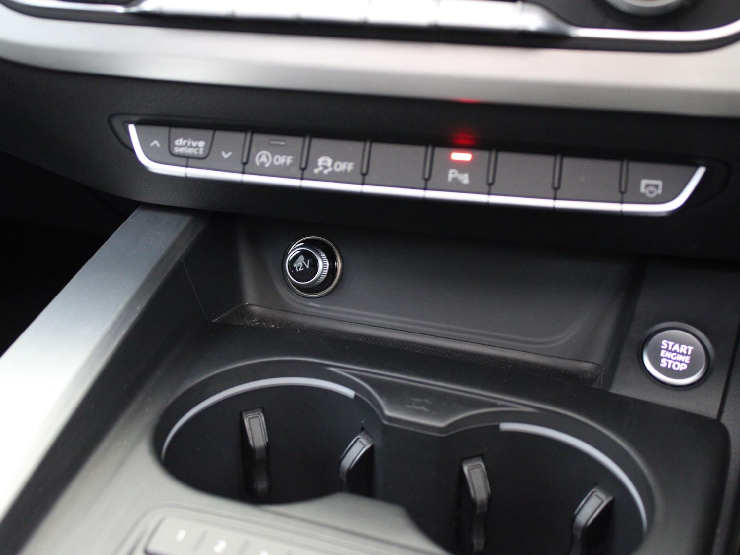 Used Audi A4 2016 for sale - 76128277: Photo 28