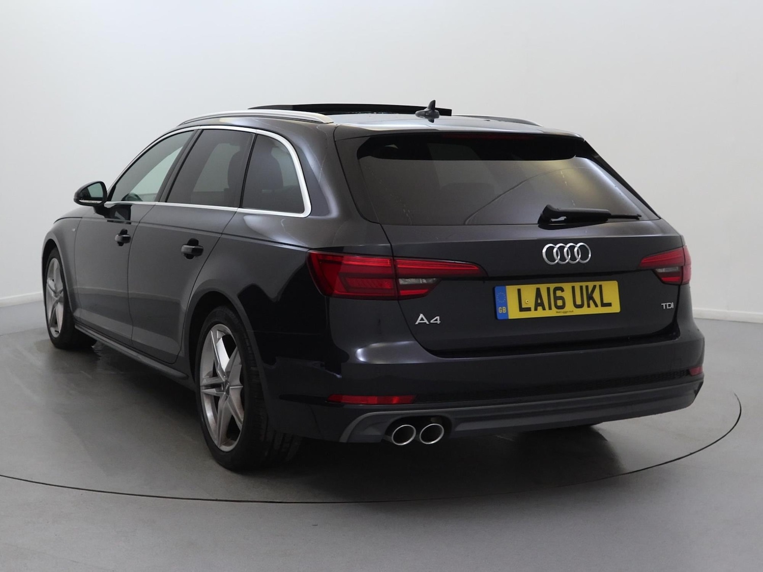 Used Audi A4 2016 for sale - 76128277: Photo 7
