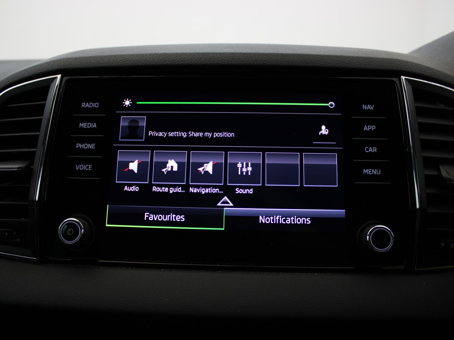 Used Skoda Karoq 2023 for sale - 77220019: Photo 19