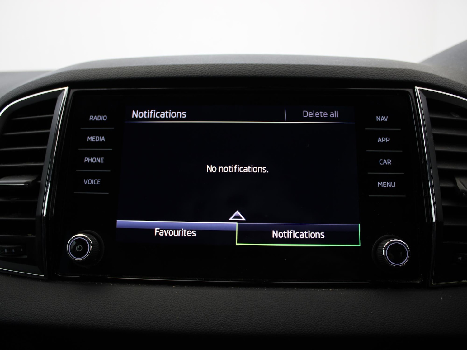 Used Skoda Karoq 2023 for sale - 77220019: Photo 20