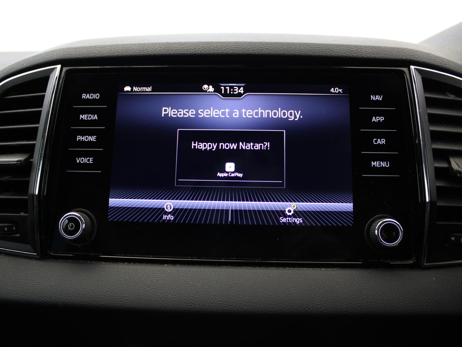 Used Skoda Karoq 2023 for sale - 77220019: Photo 21