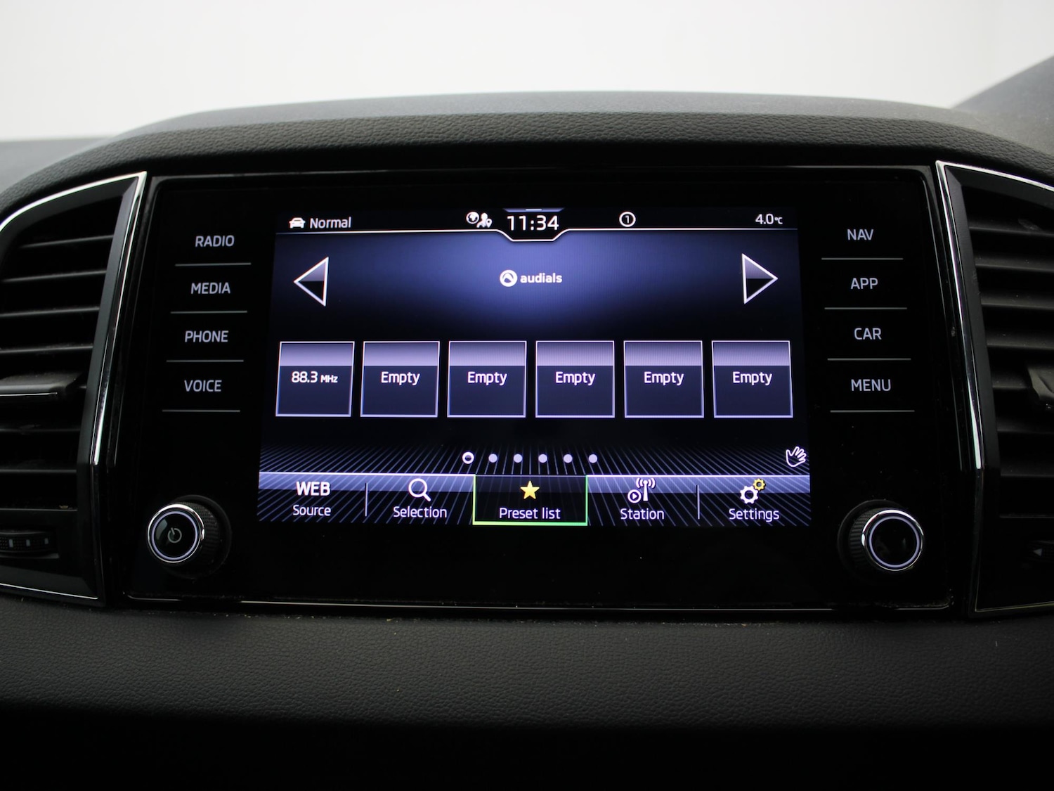 Used Skoda Karoq 2023 for sale - 77220019: Photo 24