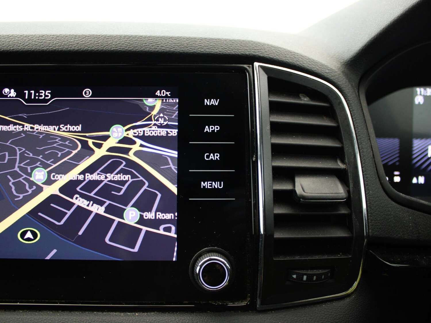 Used Skoda Karoq 2023 for sale - 77220019: Photo 29