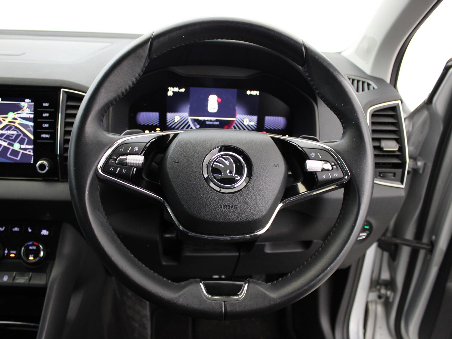 Used Skoda Karoq 2023 for sale - 77220019: Photo 32