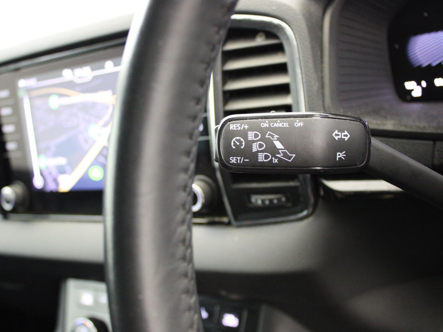 Used Skoda Karoq 2023 for sale - 77220019: Photo 36