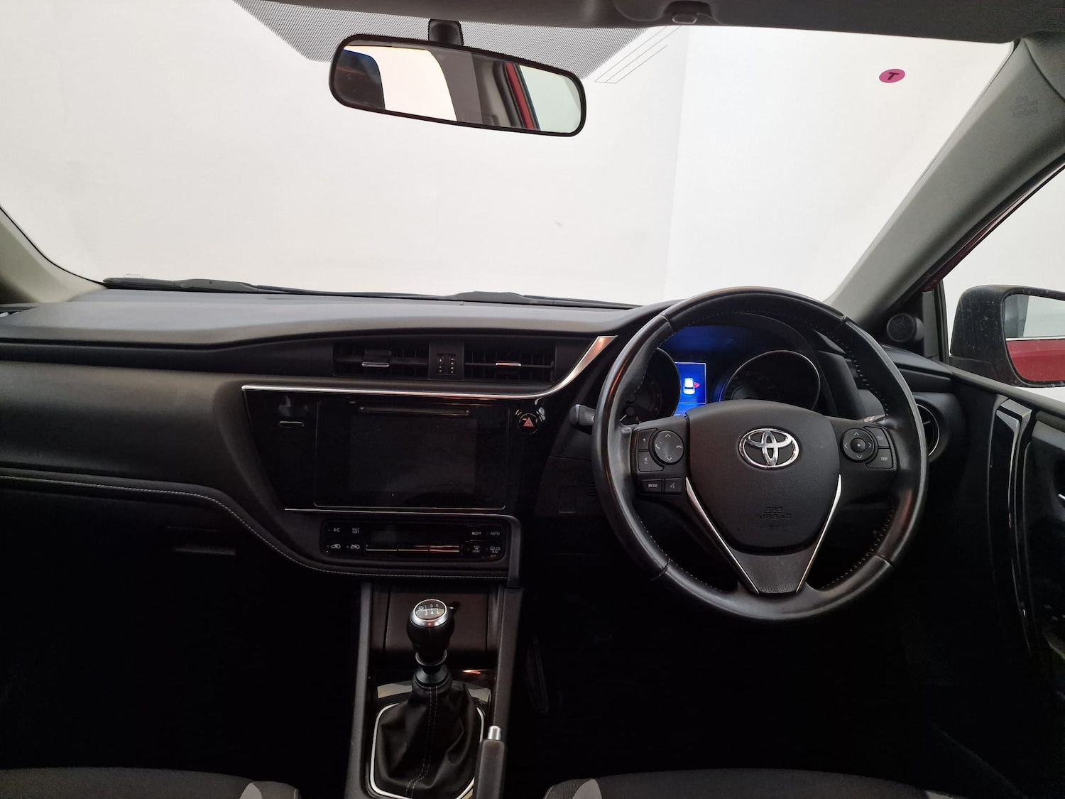 Used Toyota Auris 2017 for sale - 76077322: Photo 14