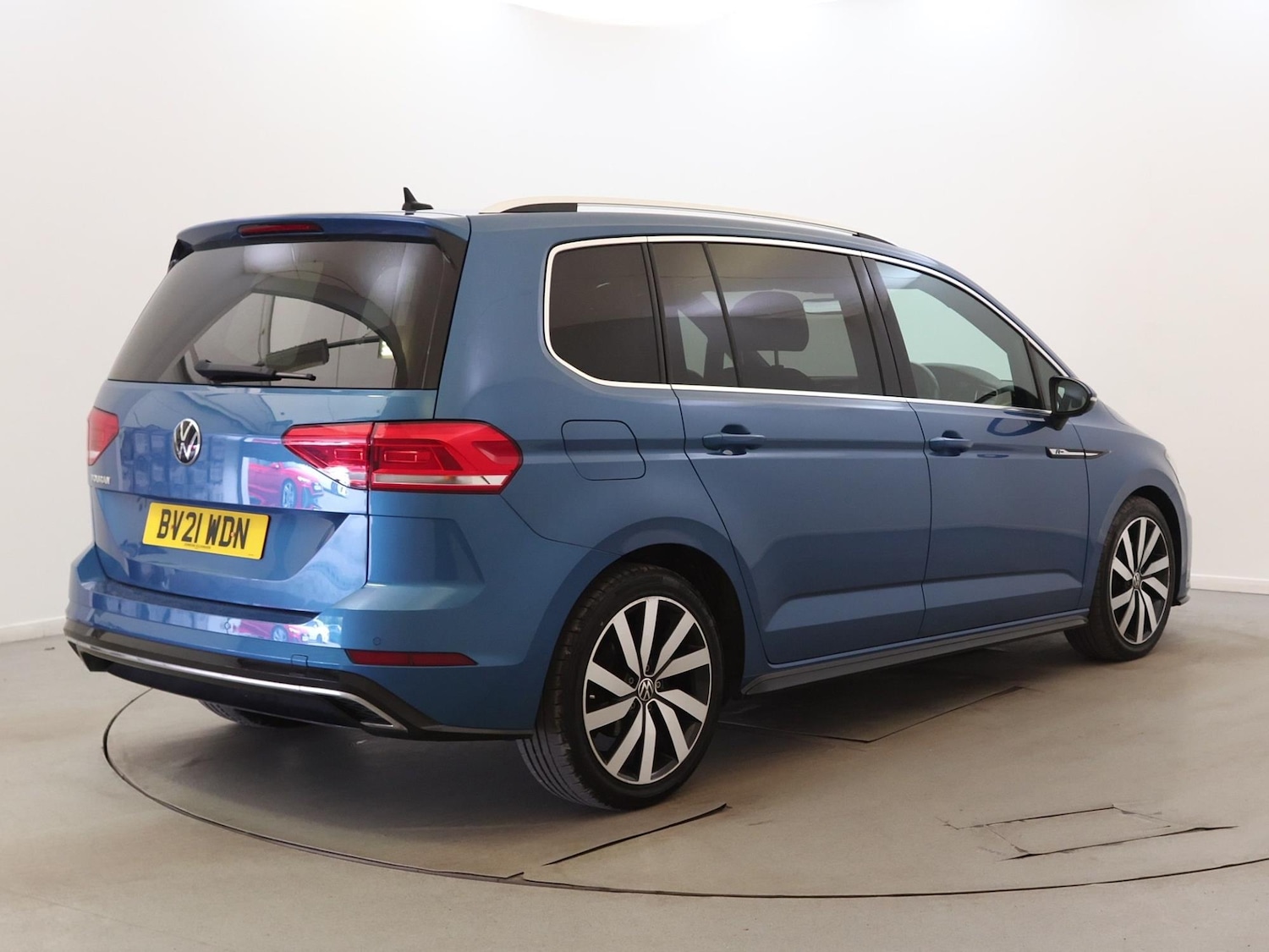 Used Volkswagen Touran 2021 for sale - 76890321: Photo 5