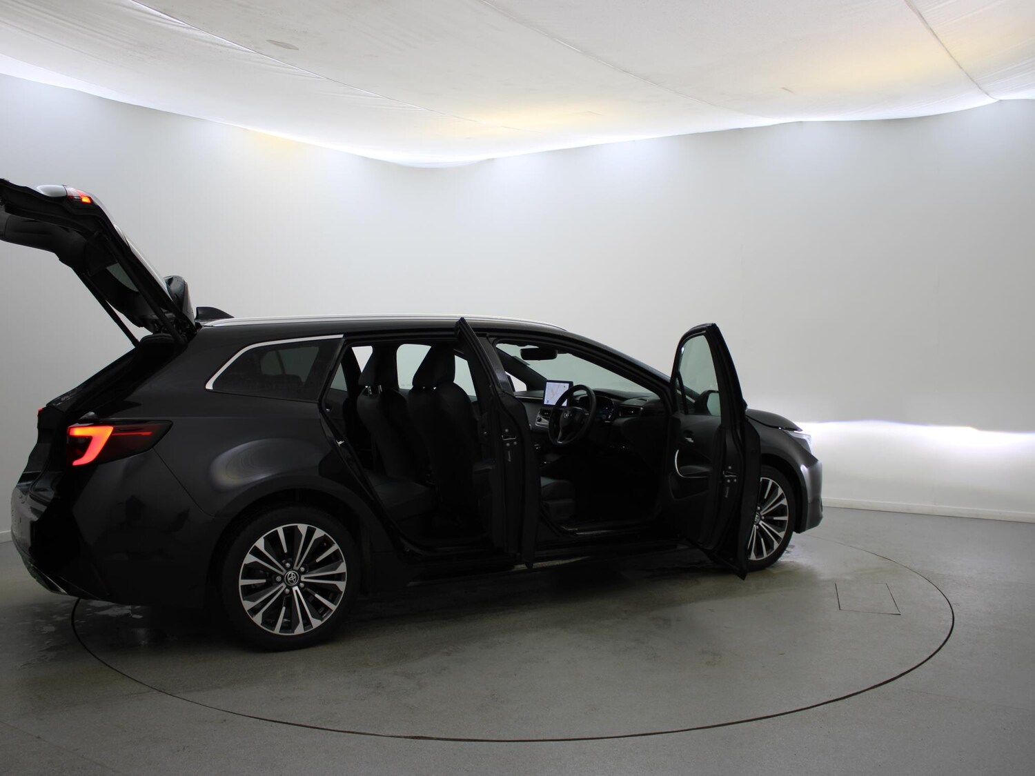 Used Toyota Corolla 2023 for sale - 77996637: Photo 36