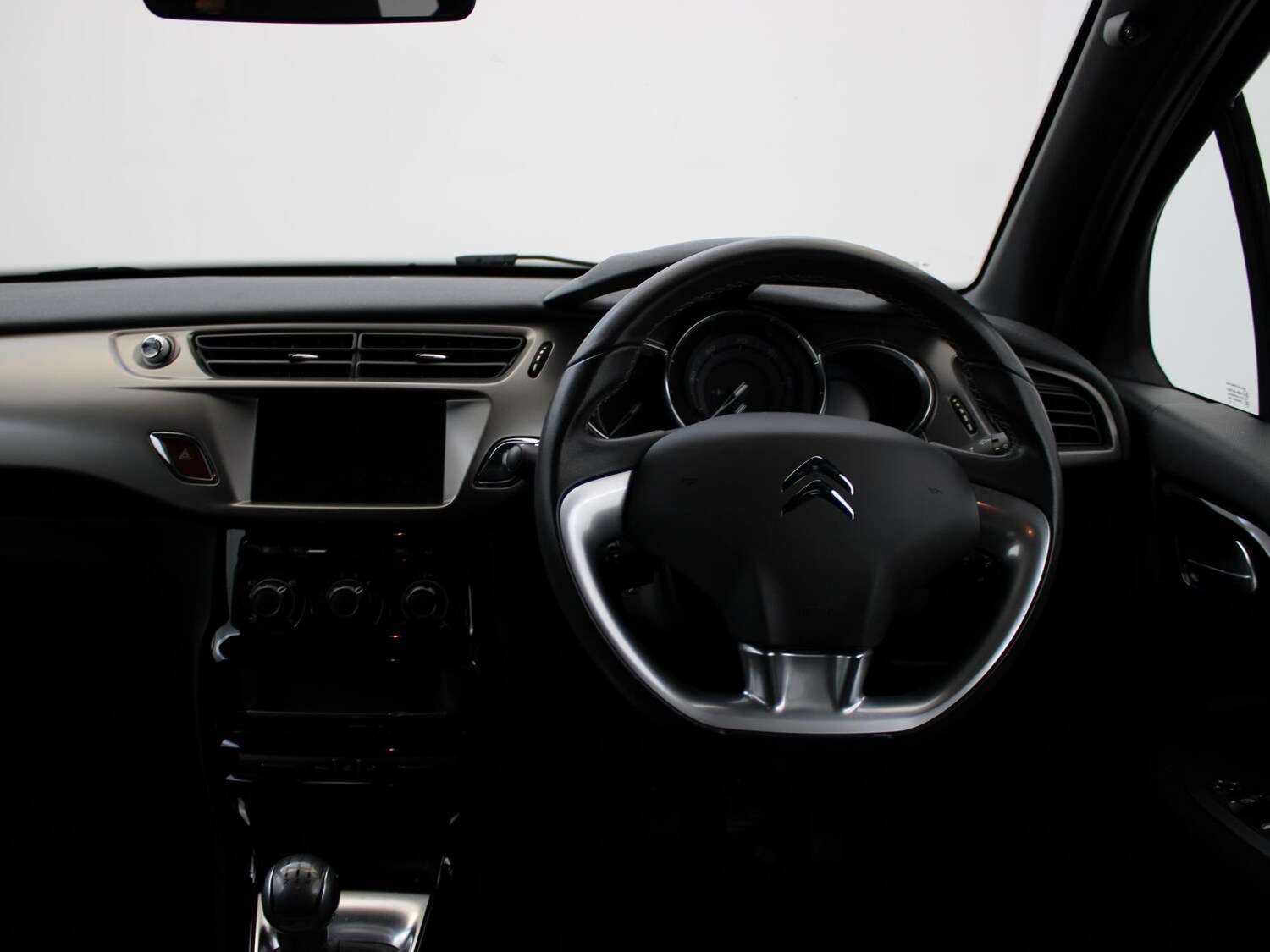 Used DS Automobiles DS 3 2016 for sale - 77348320: Photo 13