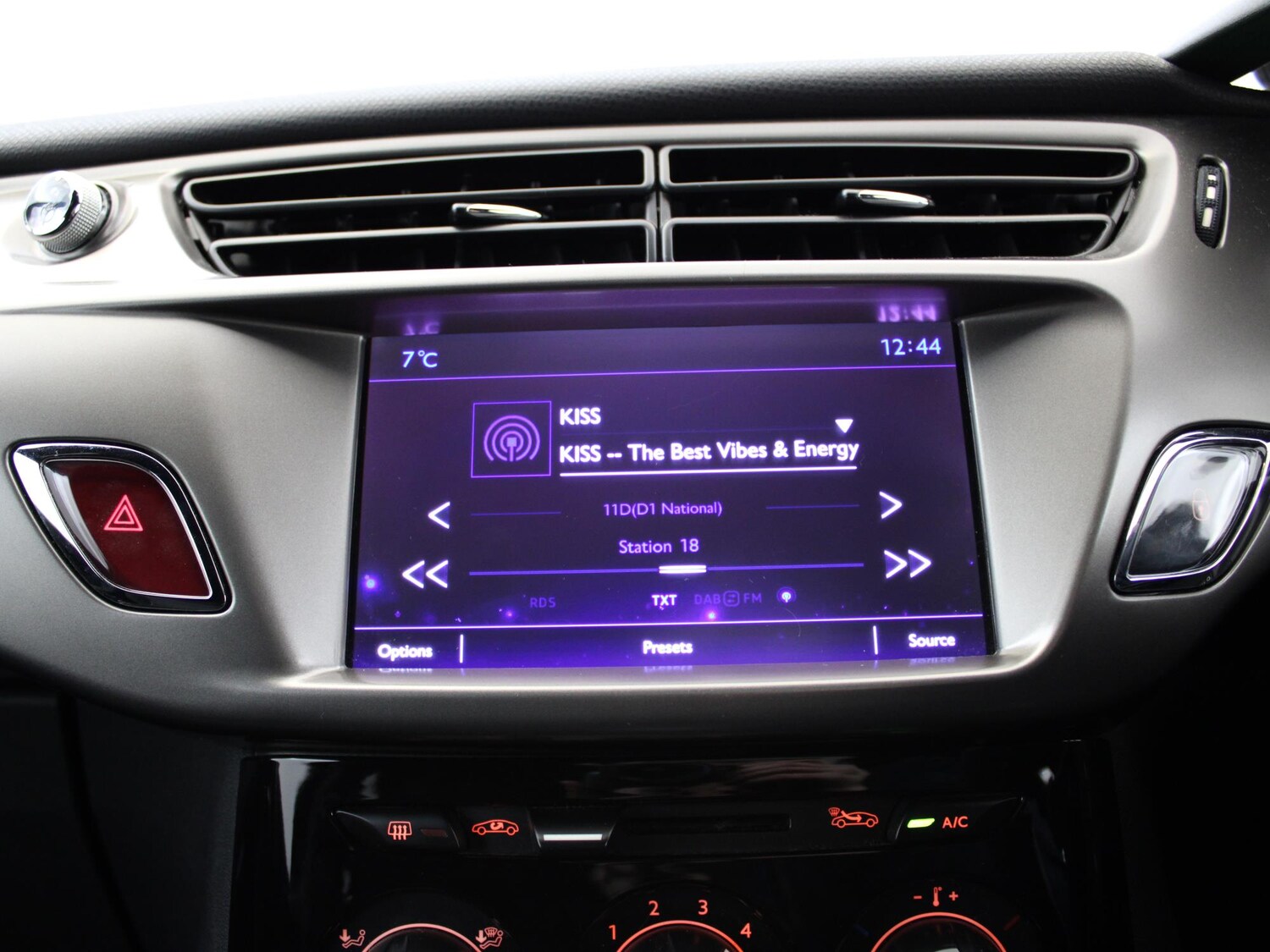 Used DS Automobiles DS 3 2016 for sale - 77348320: Photo 19