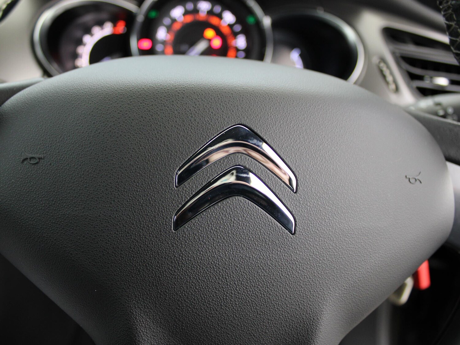 Used DS Automobiles DS 3 2016 for sale - 77348320: Photo 26