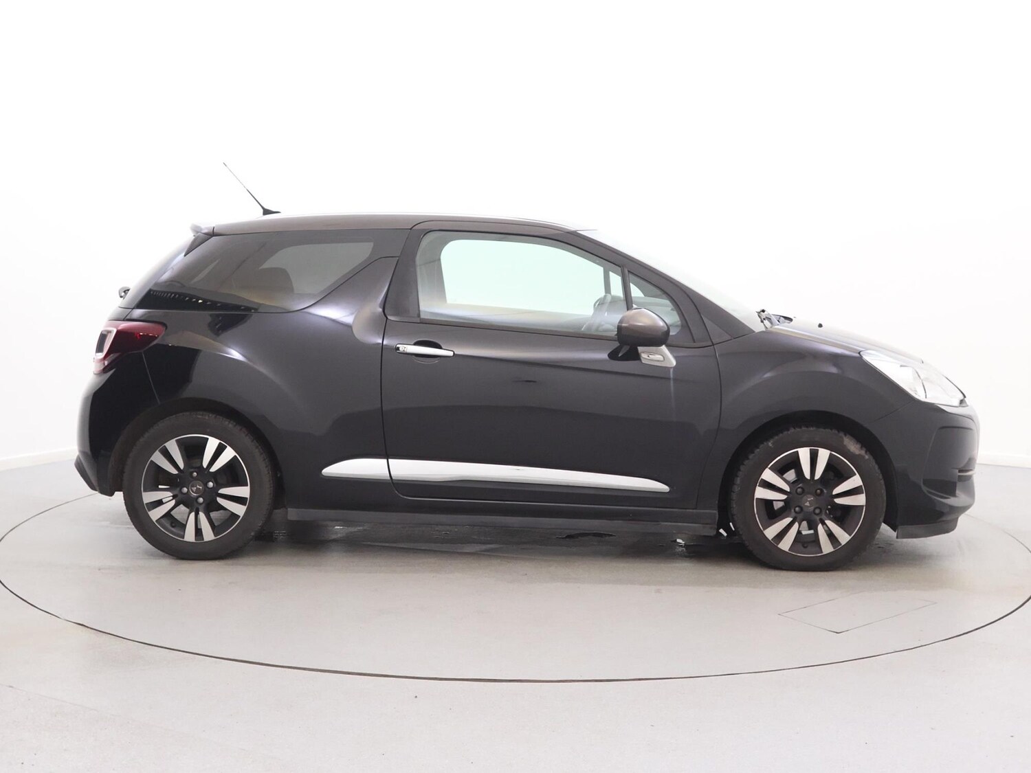 Used DS Automobiles DS 3 2016 for sale - 77348320: Photo 7