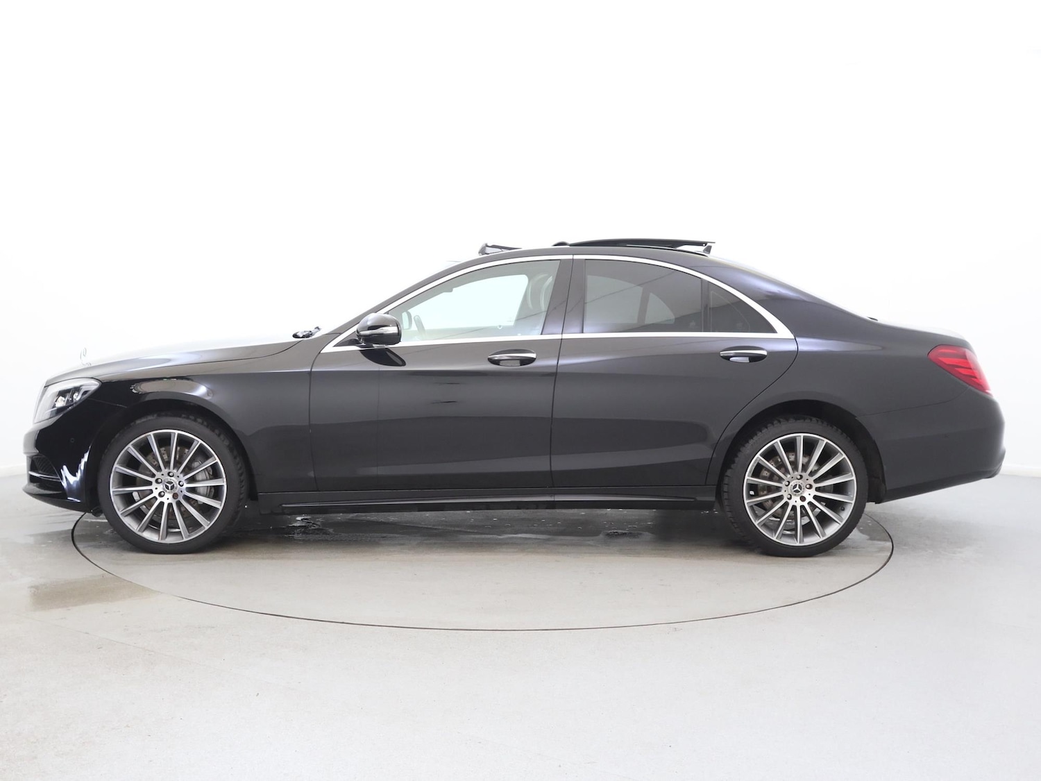Used Mercedes-Benz S Class 2017 for sale - 77943912: Photo 4