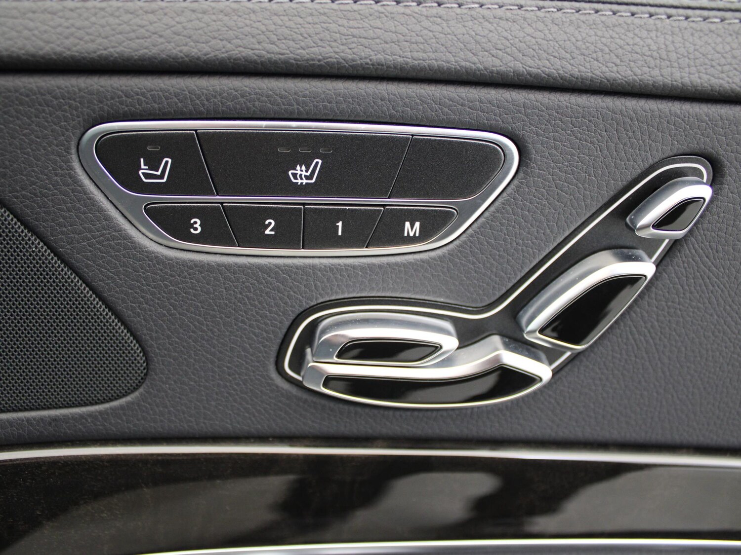 Used Mercedes-Benz S Class 2017 for sale - 77943912: Photo 43