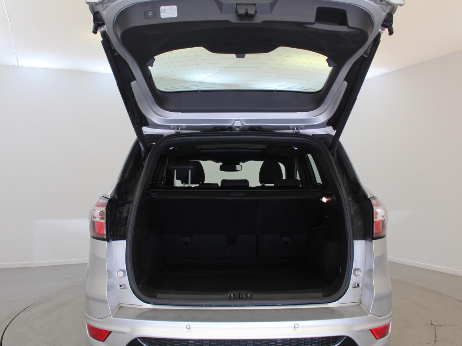 Vehicle 33