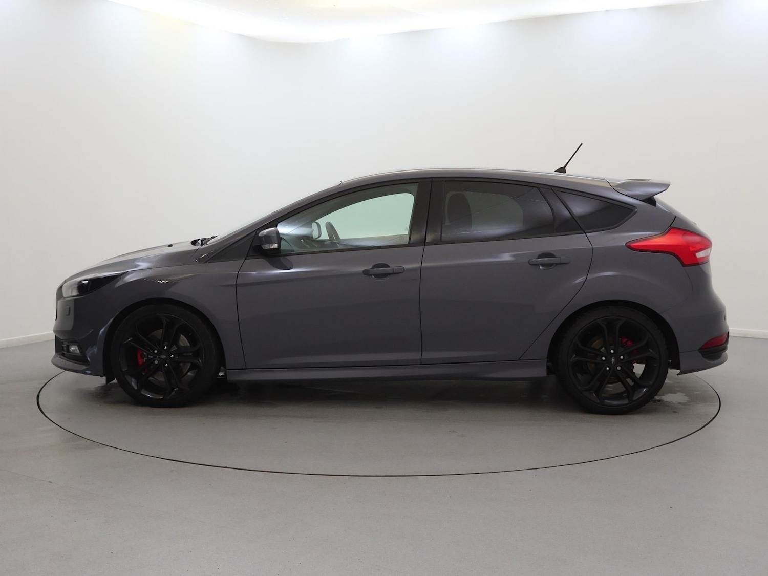 Used Ford Focus 2018 for sale - 76516017: Photo 4