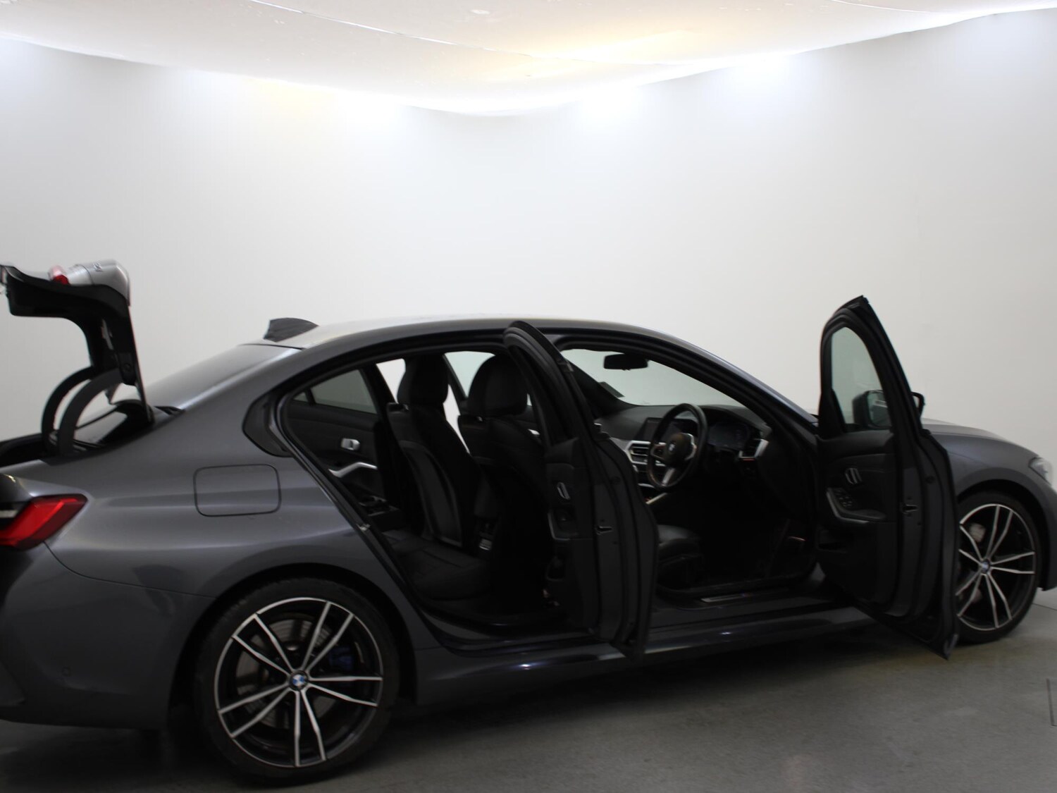 Used BMW 3 Series 2021 for sale - 76411589: Photo 27