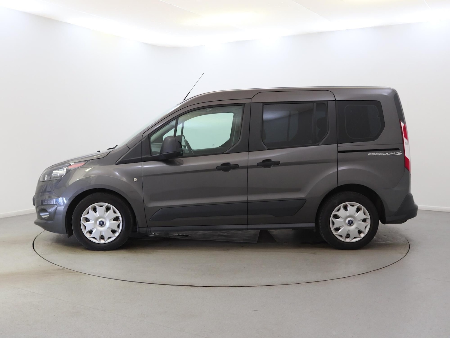 Used Ford Tourneo Connect 2017 for sale - 77829361: Photo 4