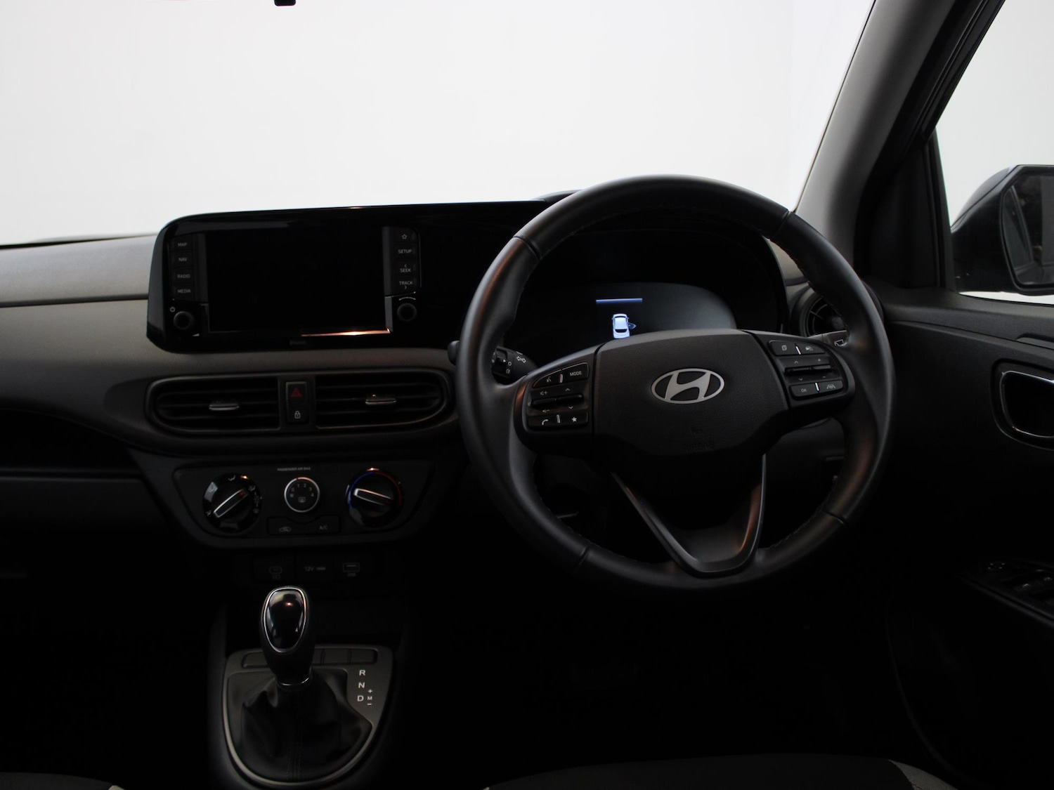 Used Hyundai i10 2024 for sale - 76502945: Photo 14
