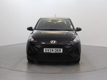 Used Hyundai i10 2024 for sale - 76502945: Photo