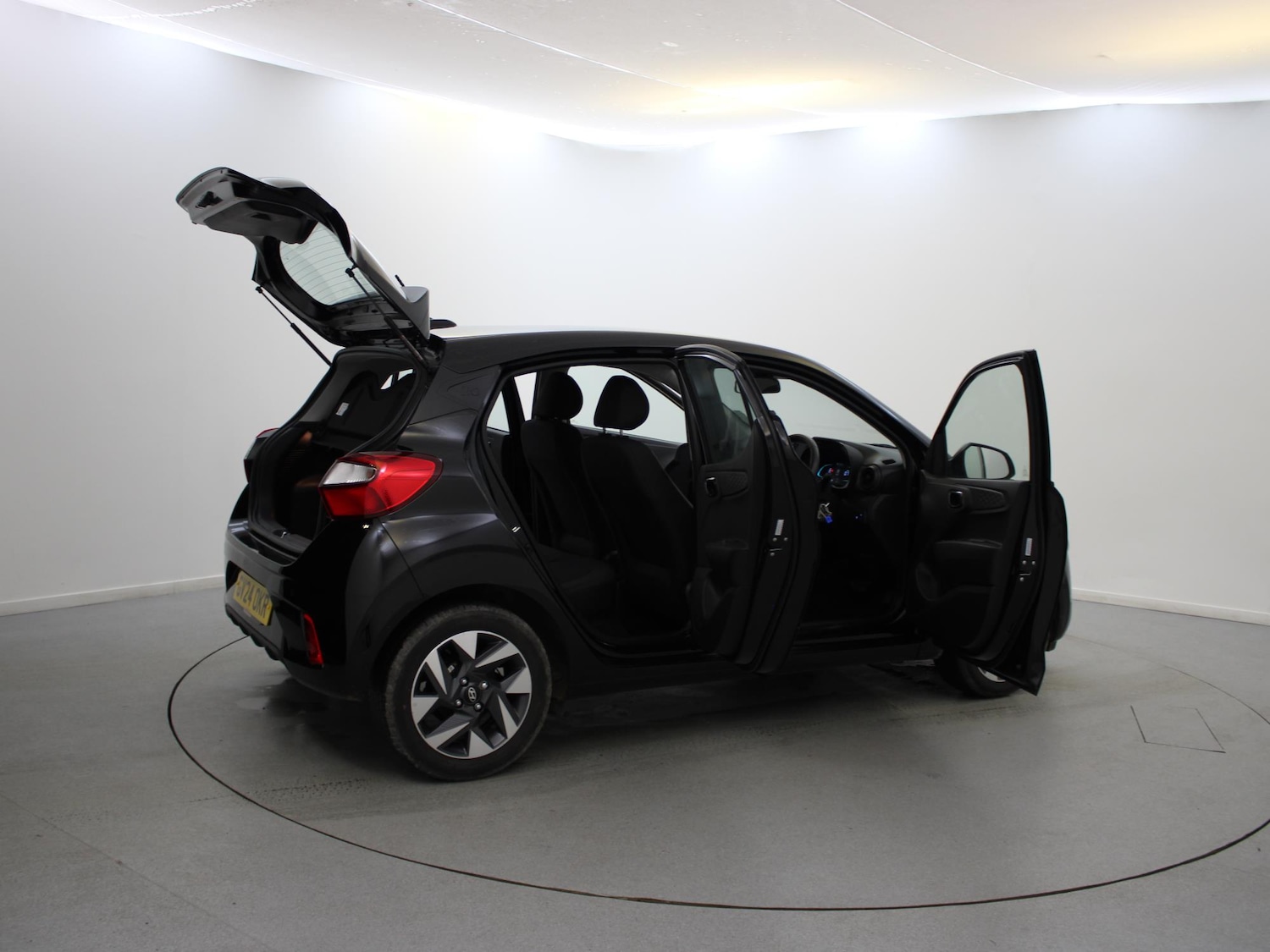 Used Hyundai i10 2024 for sale - 76502945: Photo 38